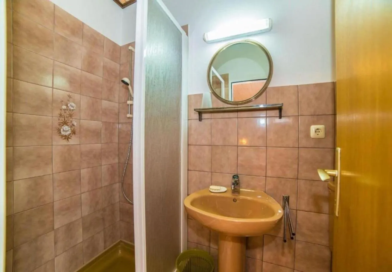 Apartments Dusa Banjol Croatia