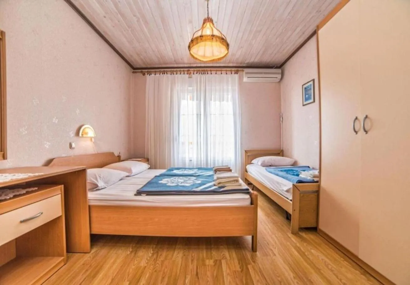 Apartments Dusa Banjol